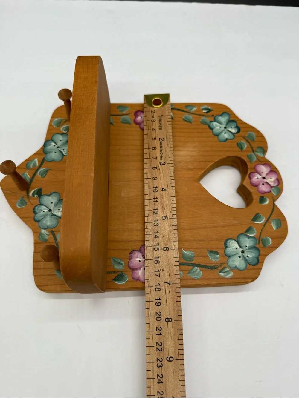 Small Heart Shelf w/ Pegs Vintage Wood Cottage Grannycore Floral Painted